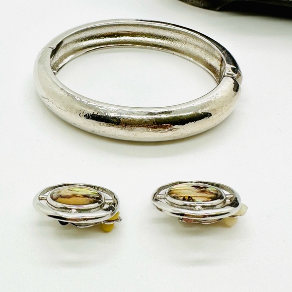 Vintage Bracelet & Abalone Earrings - Picture 7 of 14